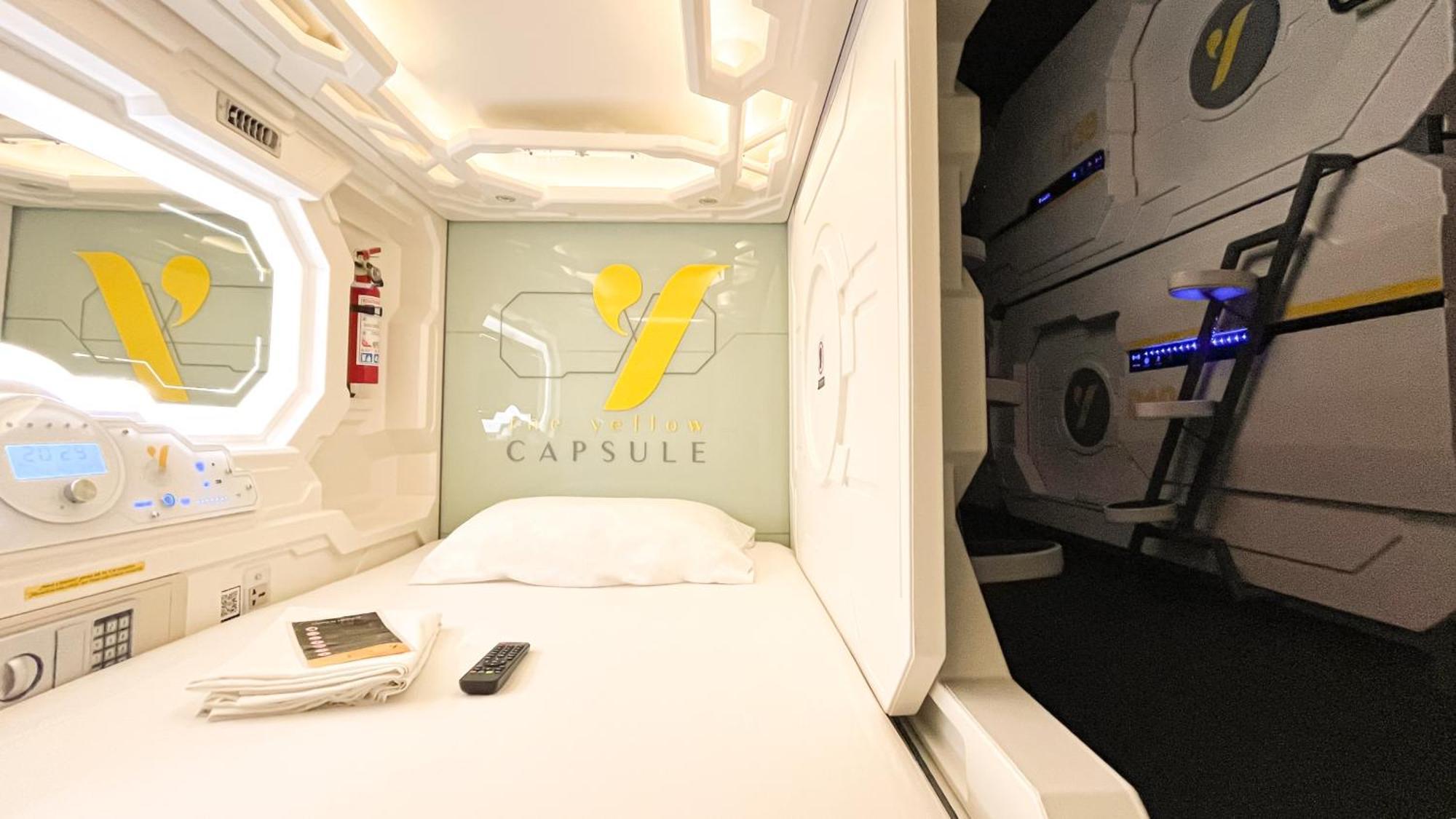 The Yellow Capsule Cancun Close To Airport Dış mekan fotoğraf